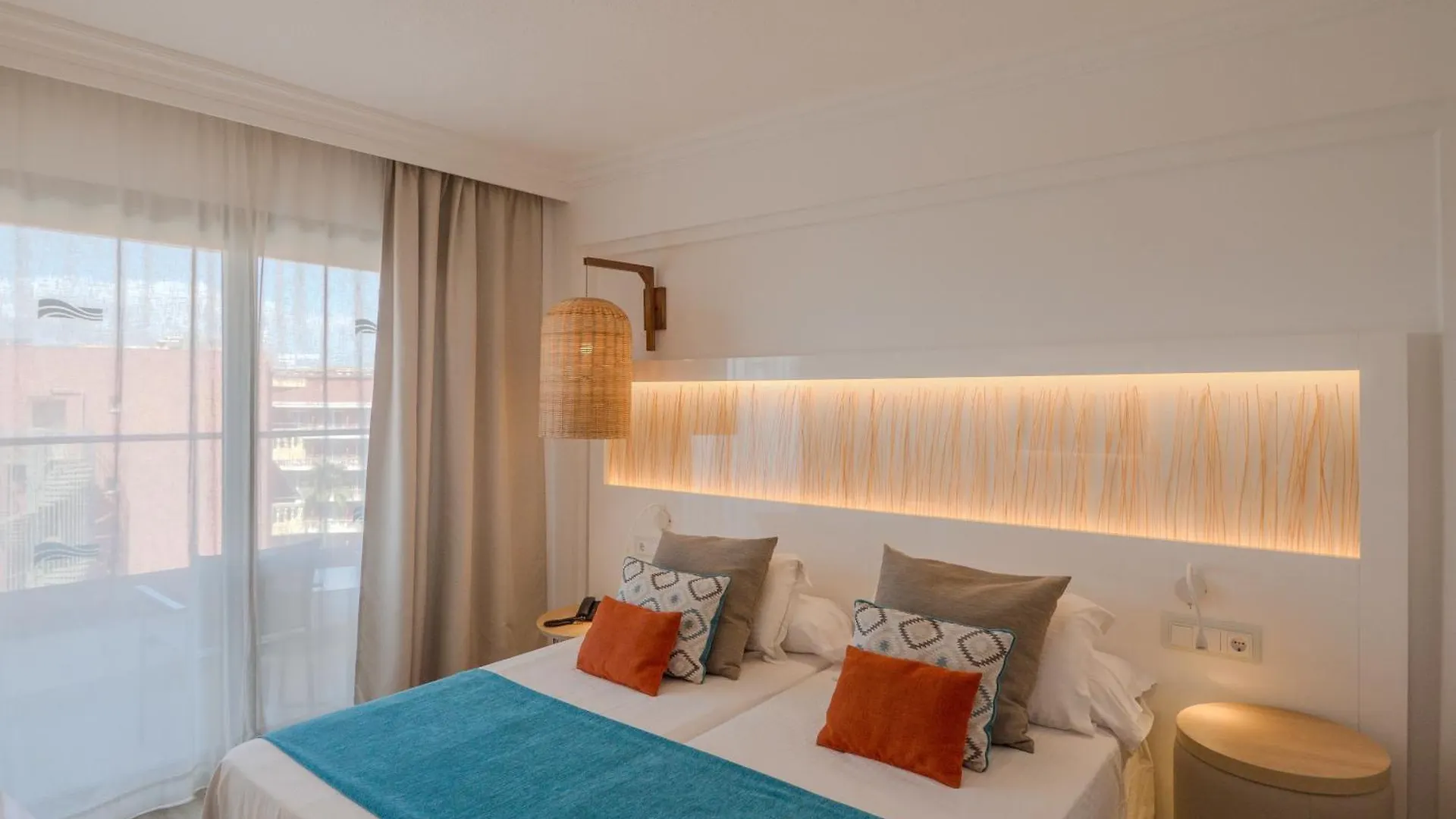 אל ארנל Hotel Ipanema Beach ספרד